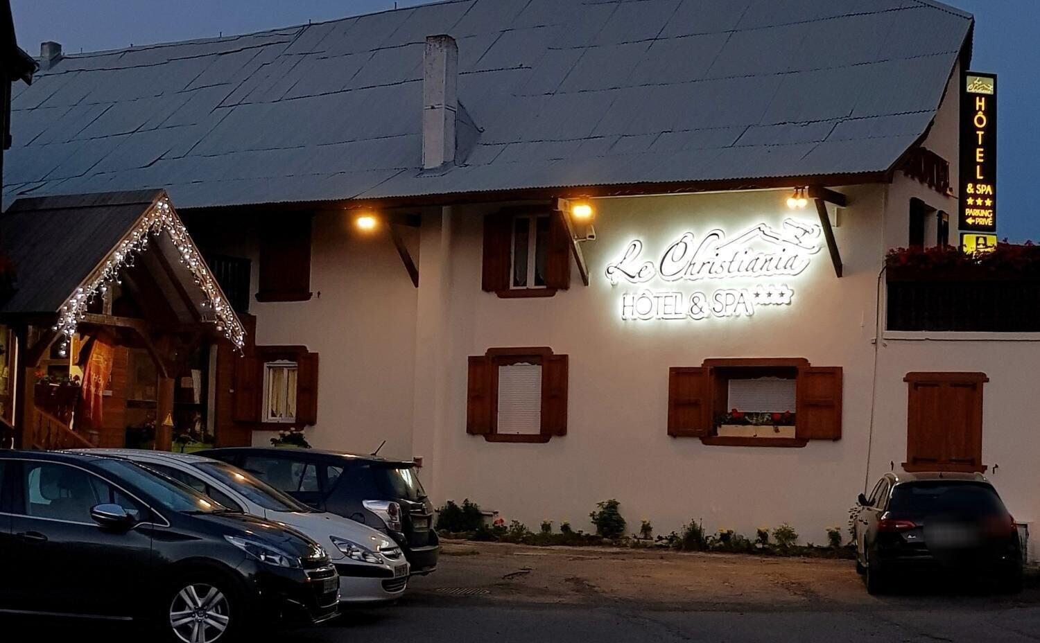 Le Christiania Hotel & Spa La Salle-les-Alpes Exterior photo